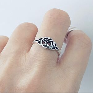 Sterling Silver Small OM Ring with Triquetra, Yoga Rings, Dainty Celtic Jewelry